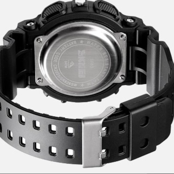 Style Military Watch by Skmei - Picture 4 of 7